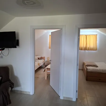 Vikendica Garaski Kutak 2 * Arandjelovac